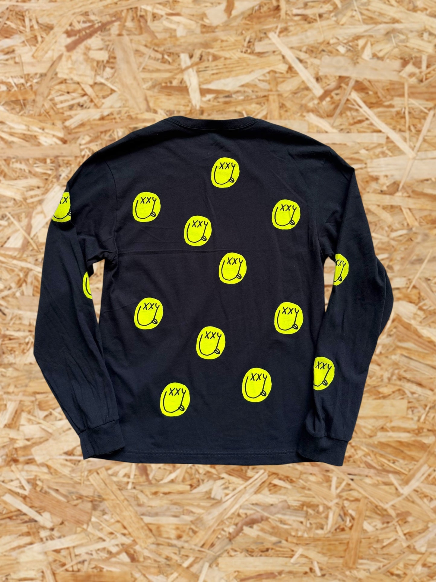 PARTY FACE L/S TEE