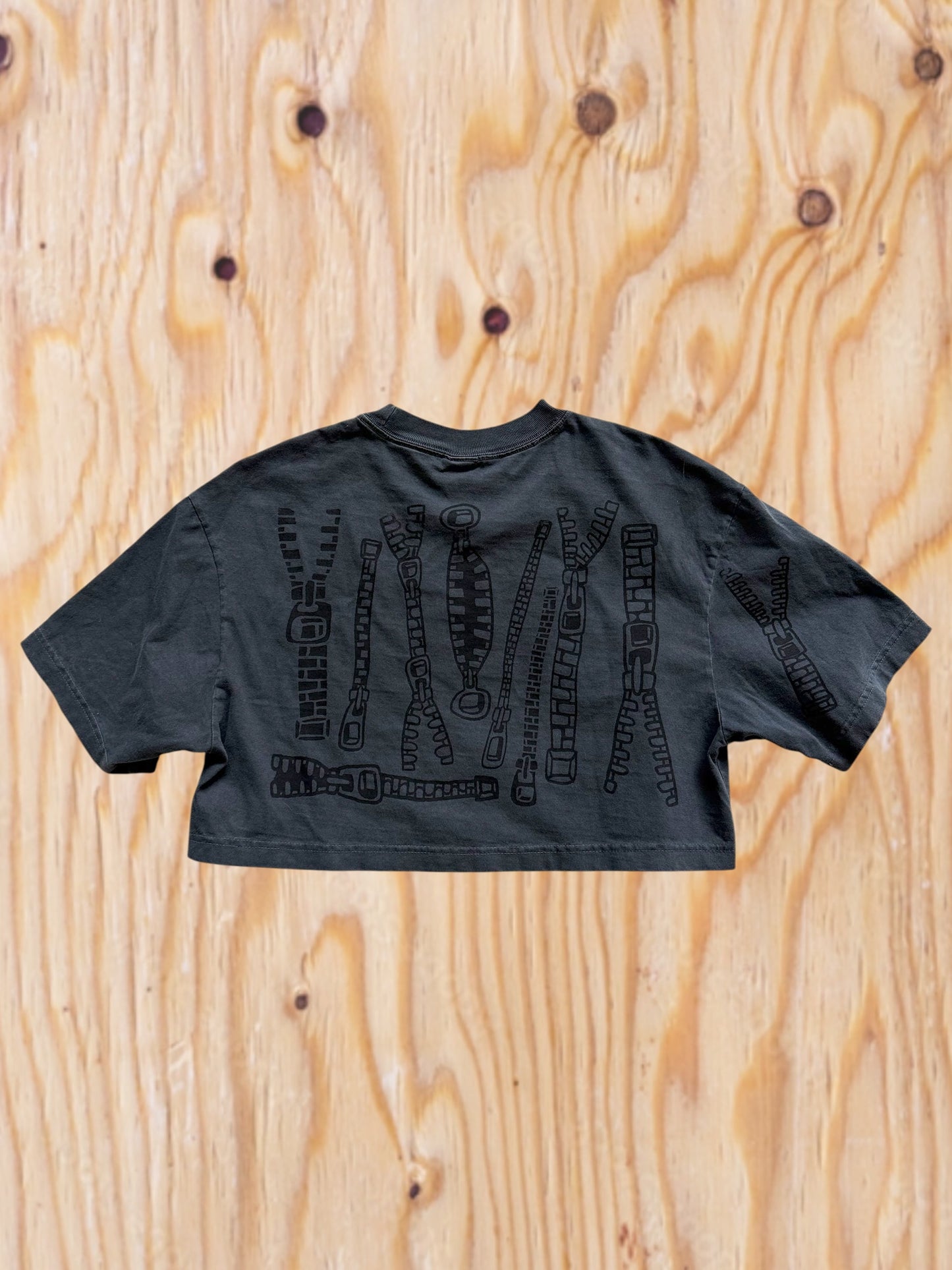 ZIPPER CROP TEE