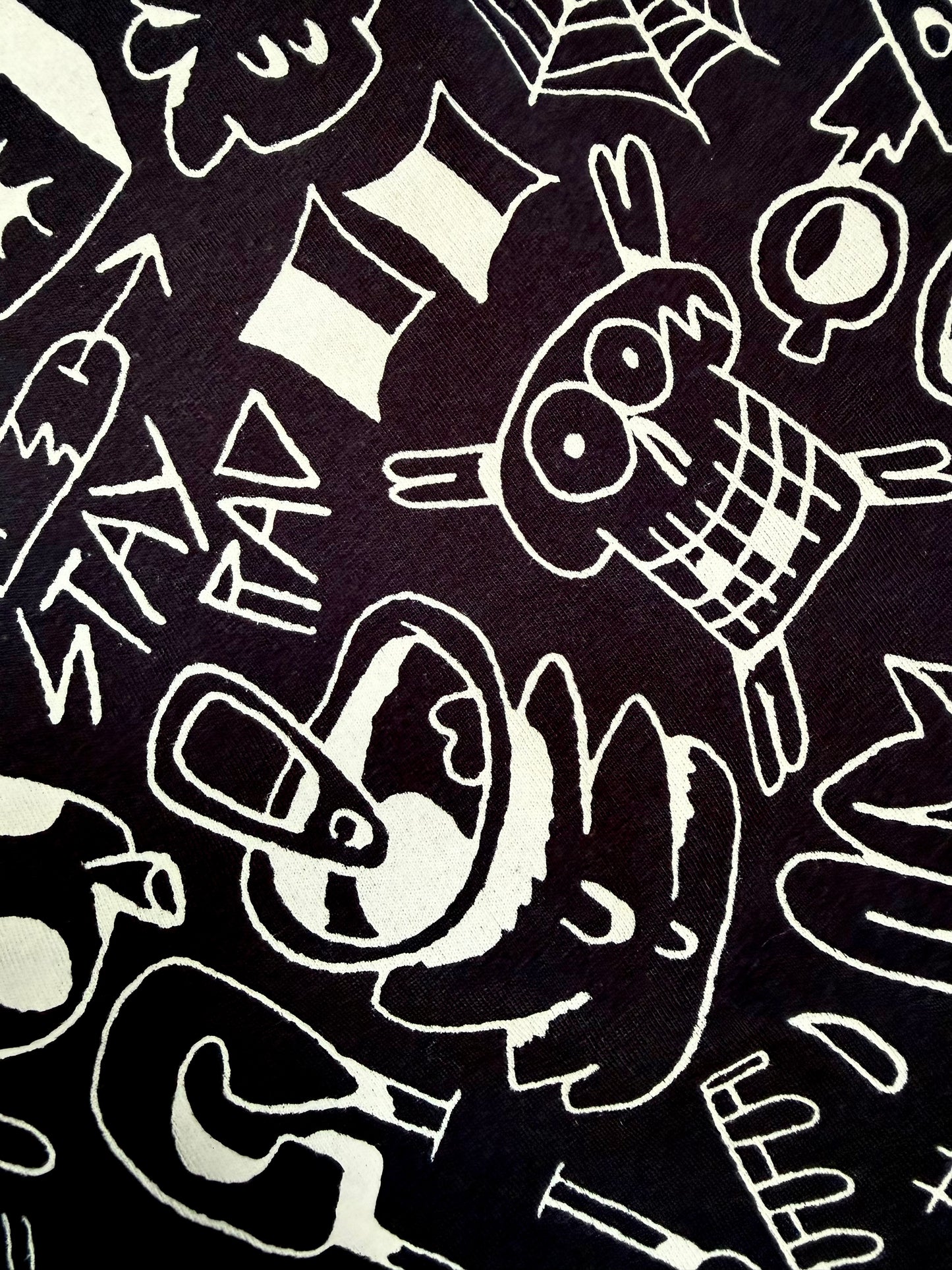 SKETCHY DOODLE TEE
