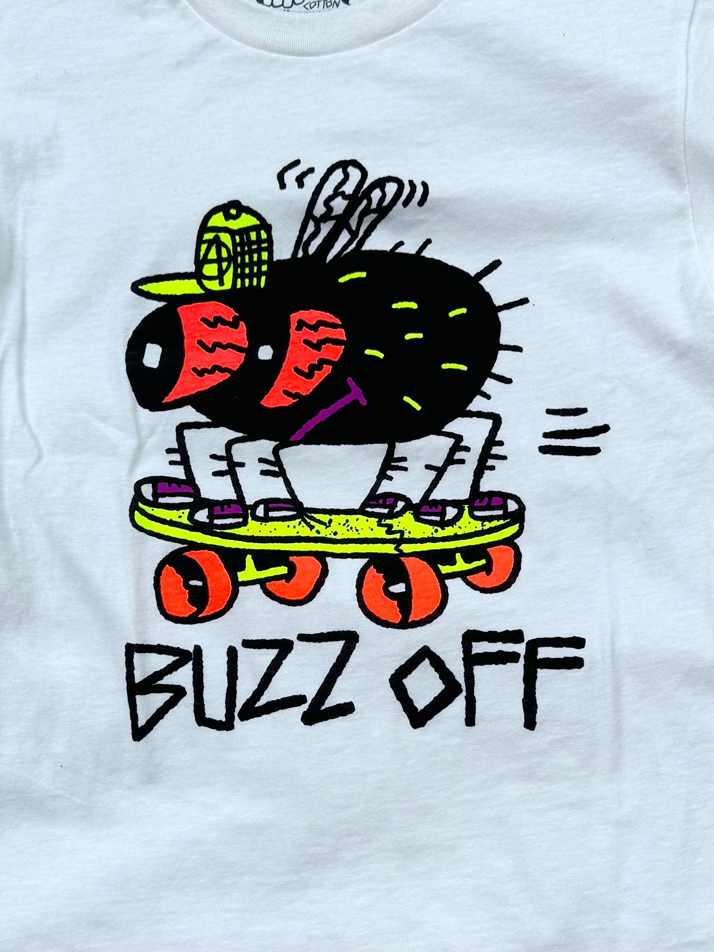 BUZZ OFF TEE