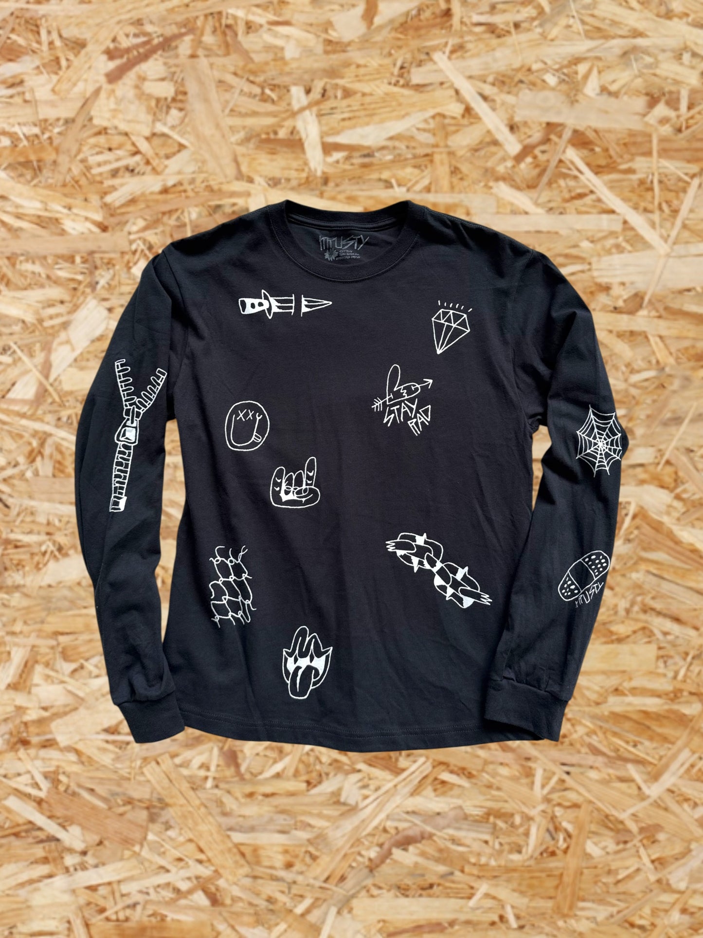 SKETCHY ART ALL OVER L/S TEE