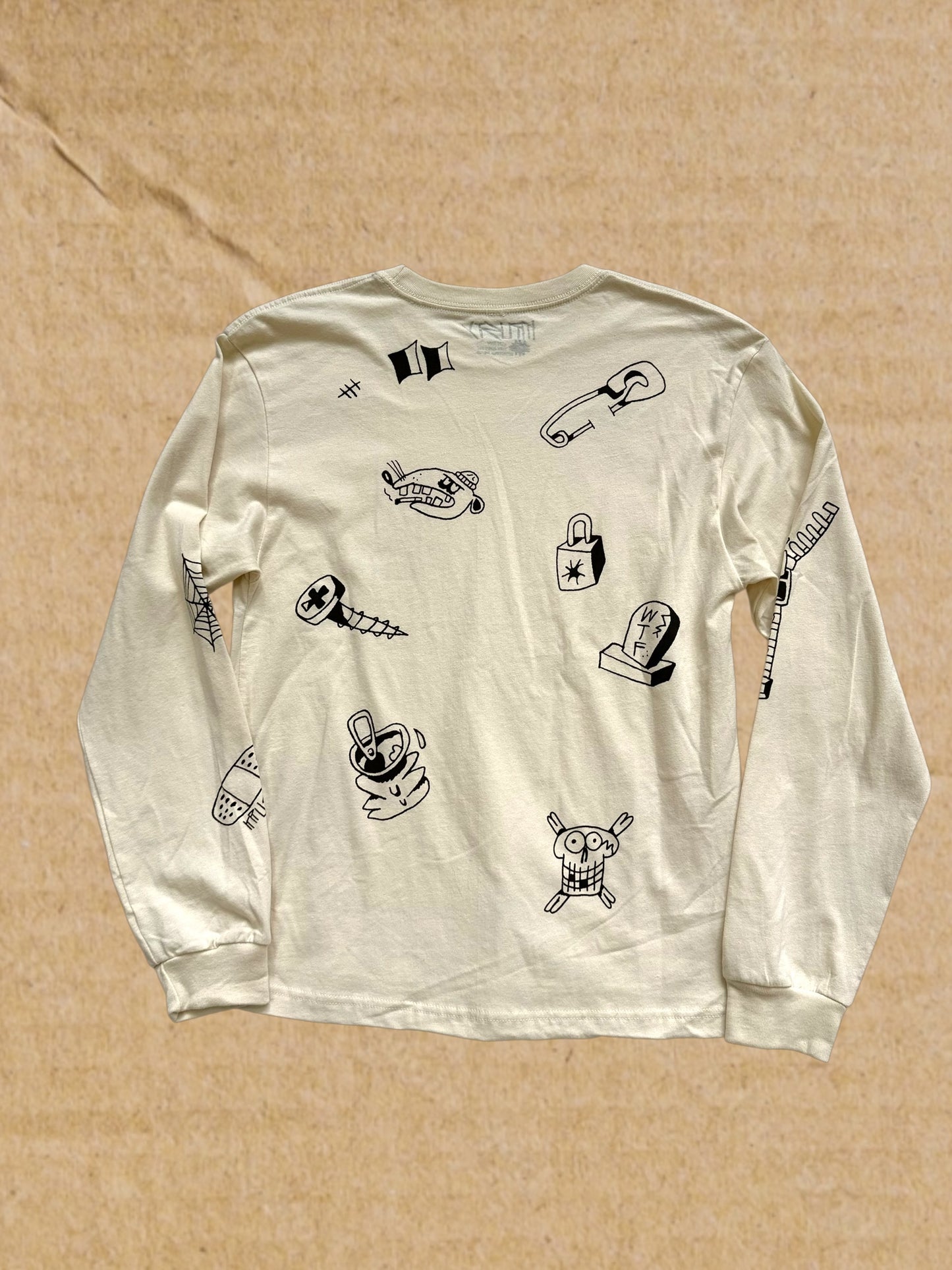 SKETCHY ART ALL OVER L/S TEE