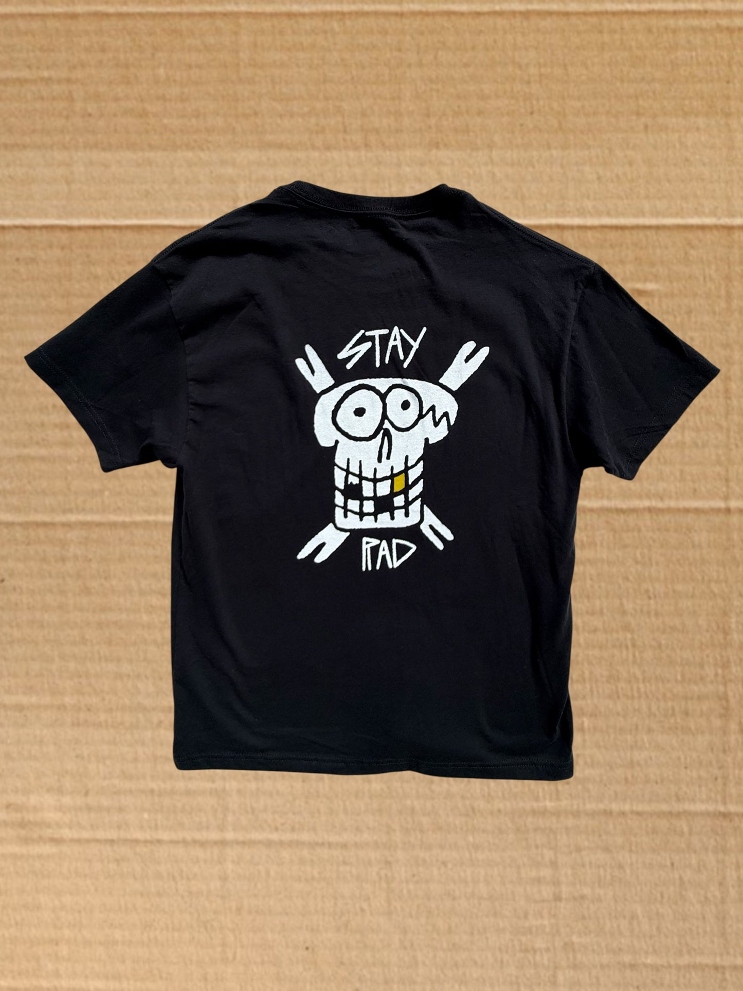 STAY RAD SKULL TEE