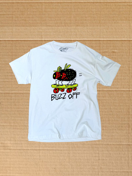 BUZZ OFF FLY TEE